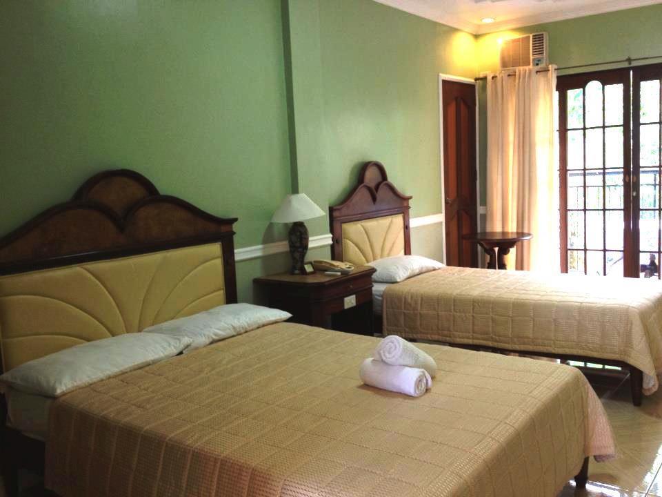 Camiguin Highland Resort Мамбахао Экстерьер фото