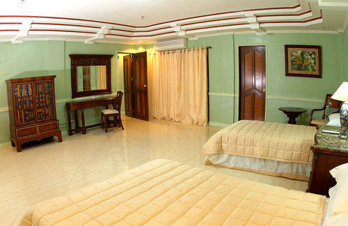 Camiguin Highland Resort Мамбахао Экстерьер фото